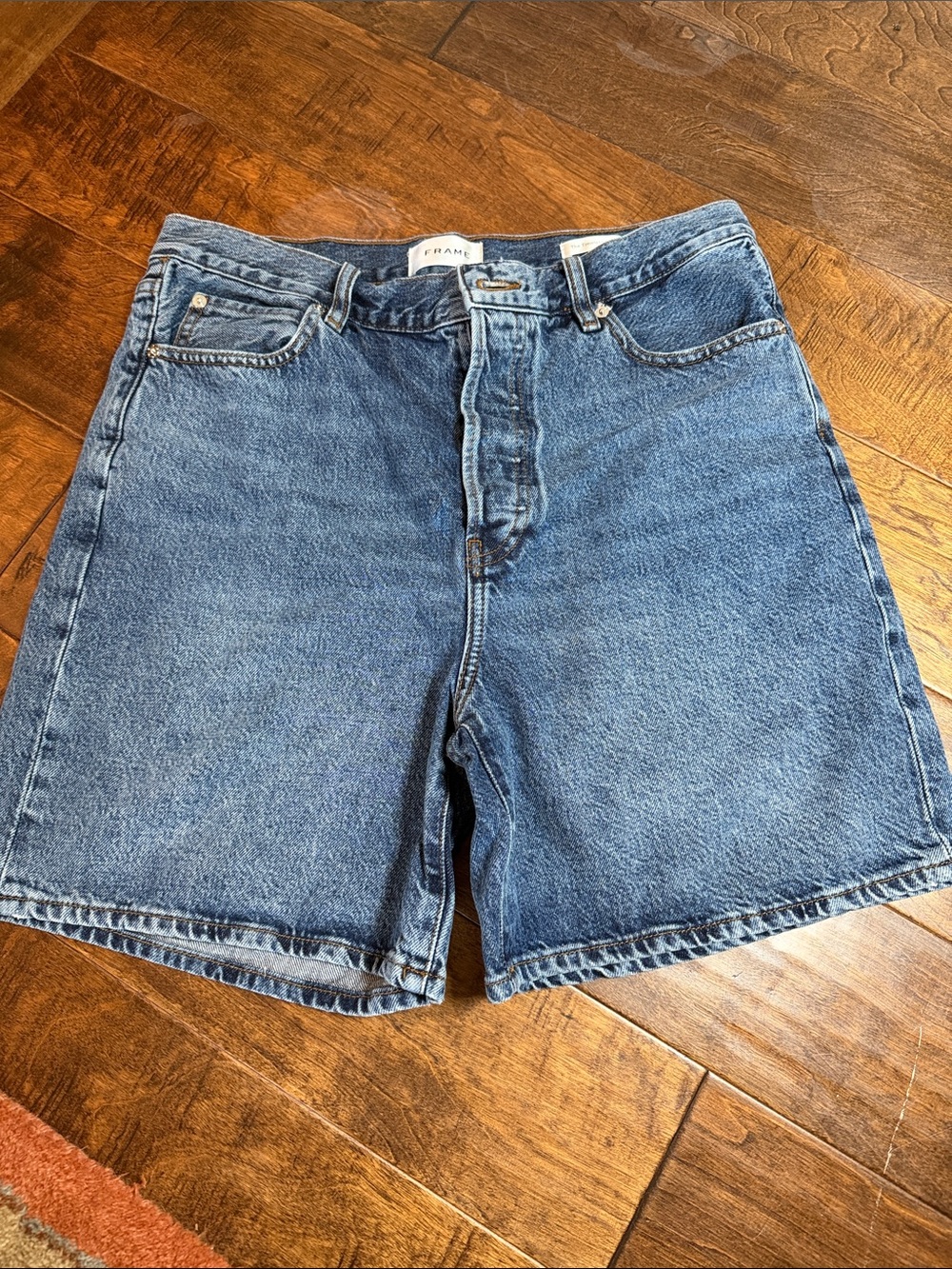 Frame “The Timeless” Bermuda Jeans Shorts, size 29